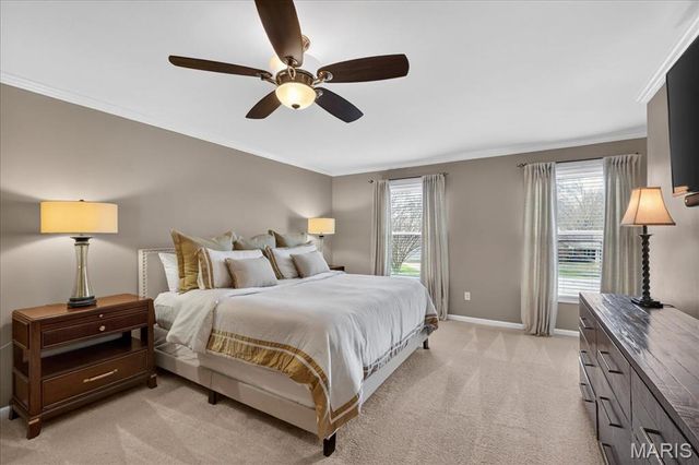 16025 Hunters Way Drive, Chesterfield, MO 63017