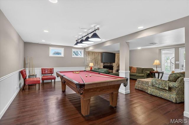 16025 Hunters Way Drive, Chesterfield, MO 63017