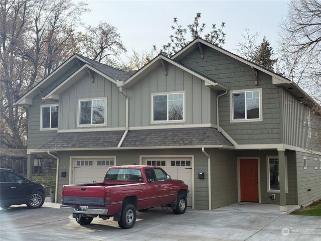 218 E Whitman Drive, College Place, WA 99324