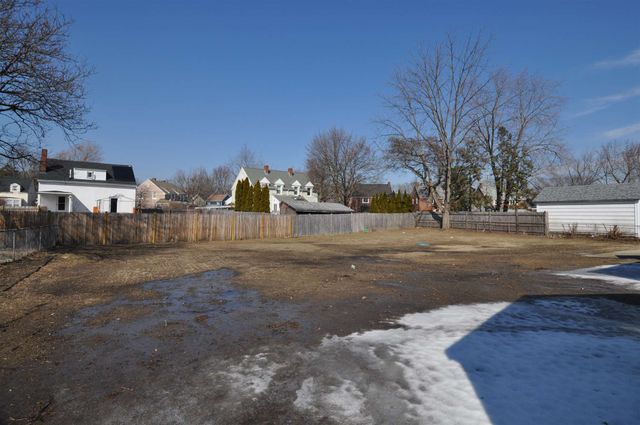 103 Ledge Street, Nashua, NH 03060