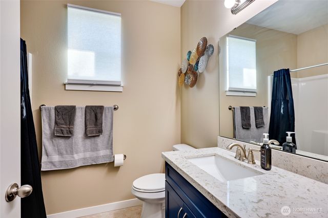 7058 E Nightingale, Port Orchard, WA 98366