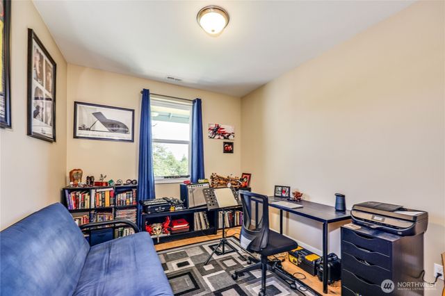 7058 E Nightingale, Port Orchard, WA 98366