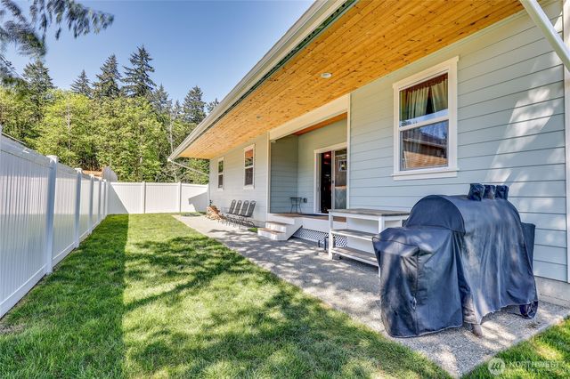 7058 E Nightingale, Port Orchard, WA 98366