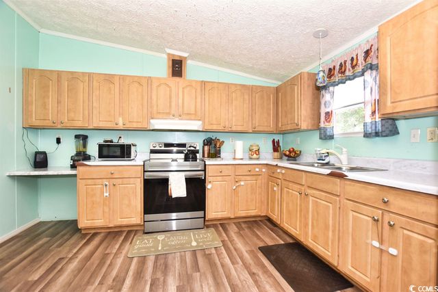 2700 Capricorn Dr., Myrtle Beach, SC 29575