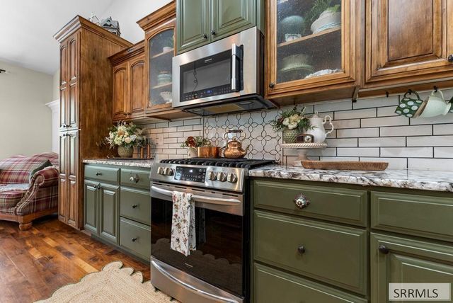 1595 N 760 E, Shelley, ID 83274