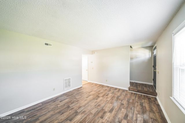 935 B'S Barbeque Road, Greenville, NC 27834