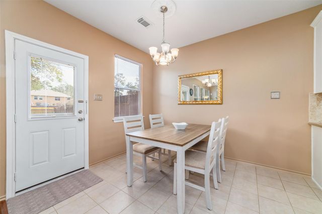 203 W Stedhill Loop Loop, The Woodlands, TX 77384