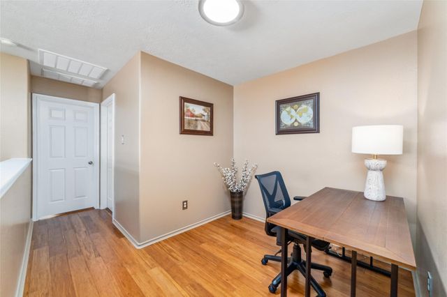 203 W Stedhill Loop Loop, The Woodlands, TX 77384