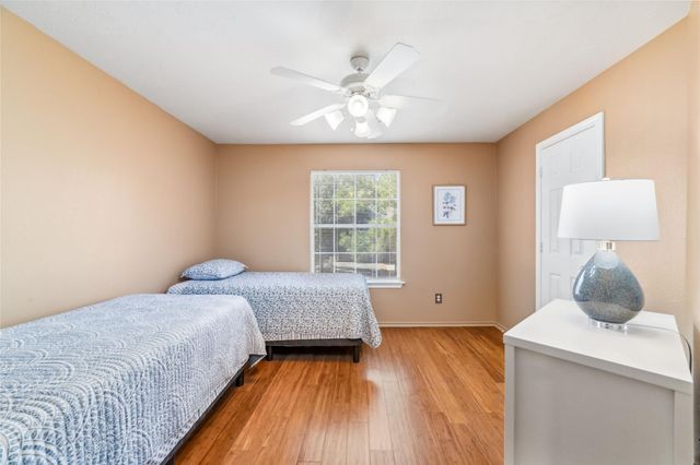 203 W Stedhill Loop Loop, The Woodlands, TX 77384
