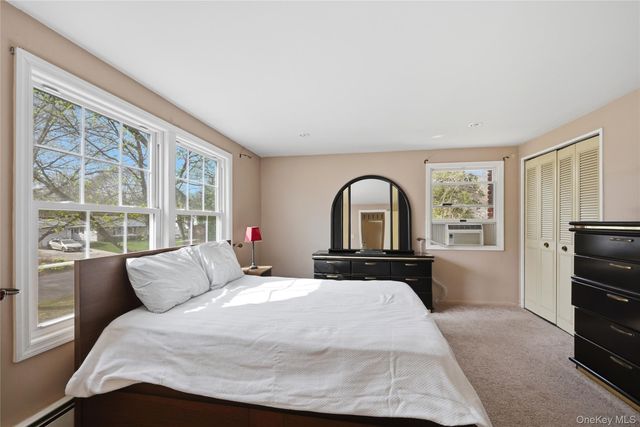 3 Shawmont Lane, Stony Brook, NY 11790