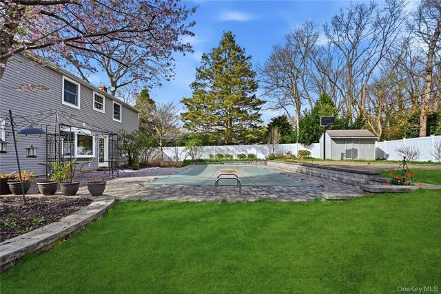 3 Shawmont Lane, Stony Brook, NY 11790