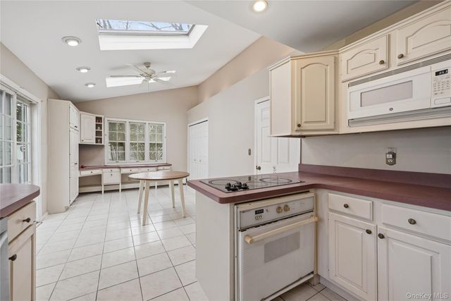 3 Shawmont Lane, Stony Brook, NY 11790