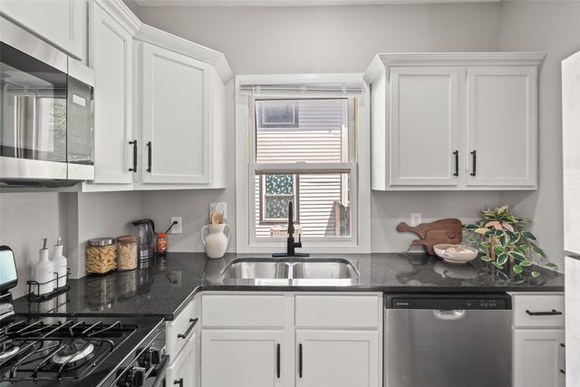 250 Franklin Avenue, Des Moines, IA 50314