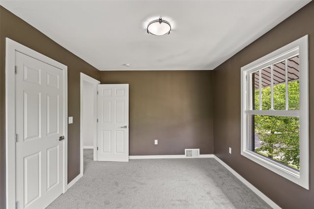 250 Franklin Avenue, Des Moines, IA 50314