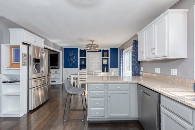 15 New Hampshire Avenue, Nashua, NH 03063