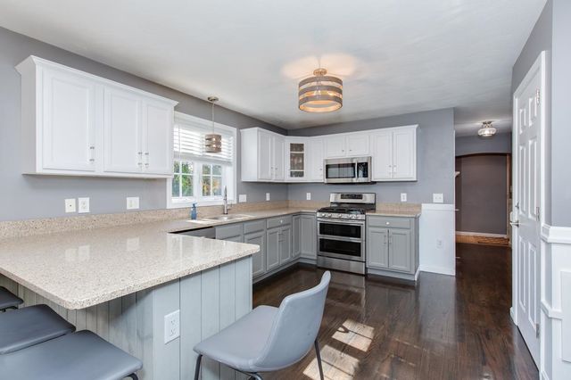 15 New Hampshire Avenue, Nashua, NH 03063