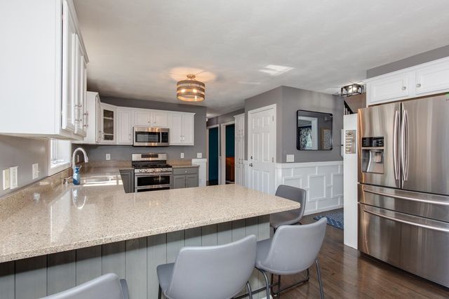 15 New Hampshire Avenue, Nashua, NH 03063