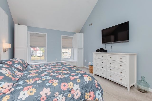 15 New Hampshire Avenue, Nashua, NH 03063