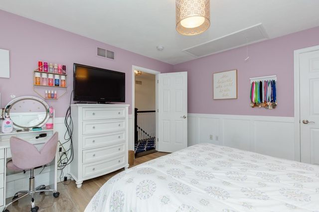 15 New Hampshire Avenue, Nashua, NH 03063
