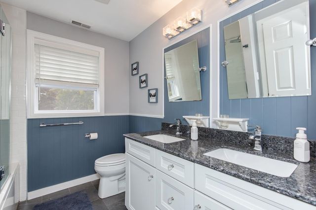 15 New Hampshire Avenue, Nashua, NH 03063