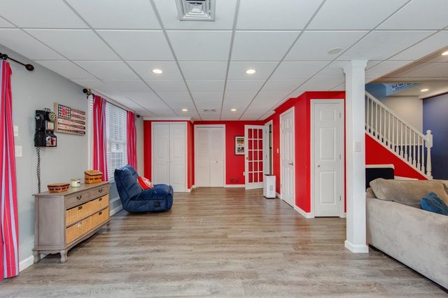 15 New Hampshire Avenue, Nashua, NH 03063