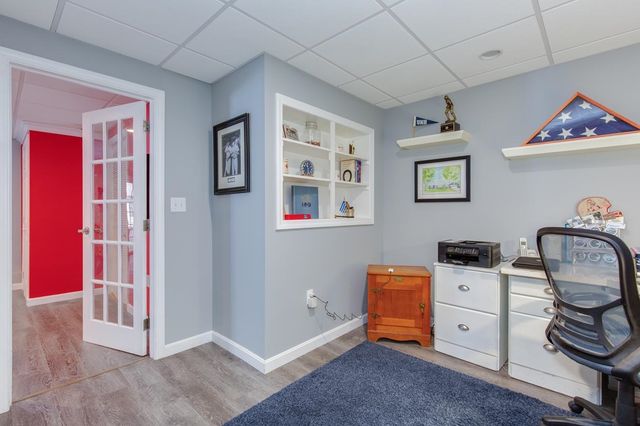 15 New Hampshire Avenue, Nashua, NH 03063