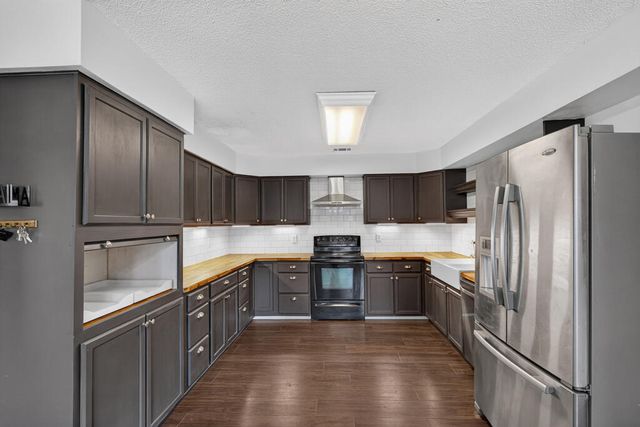414 Flowers Drive, Hinesville, GA 31313