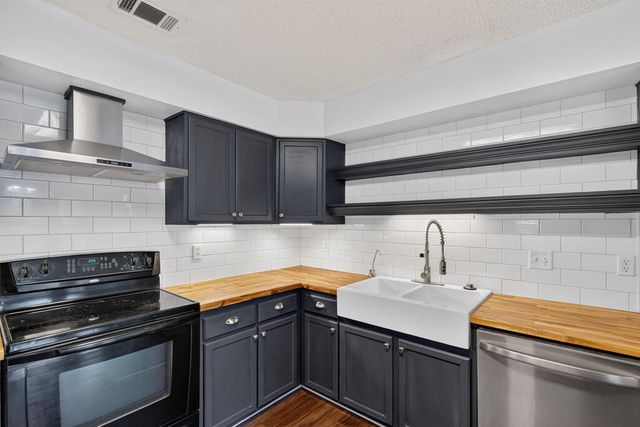 414 Flowers Drive, Hinesville, GA 31313