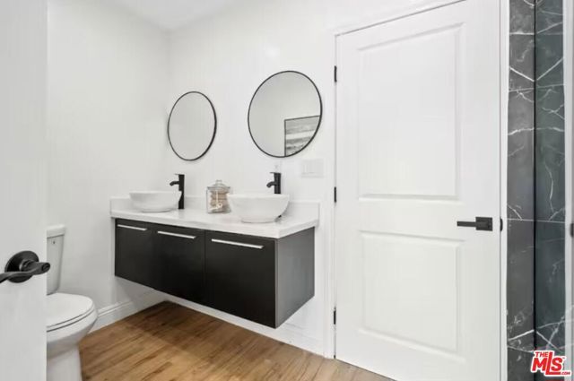 5750 5th Avenue, Los Angeles, CA 90043