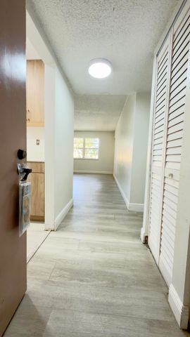 4364 NW 9th 15-2a, Deerfield Beach, FL 33064