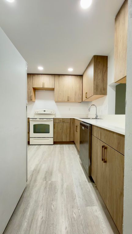 4364 NW 9th 15-2a, Deerfield Beach, FL 33064