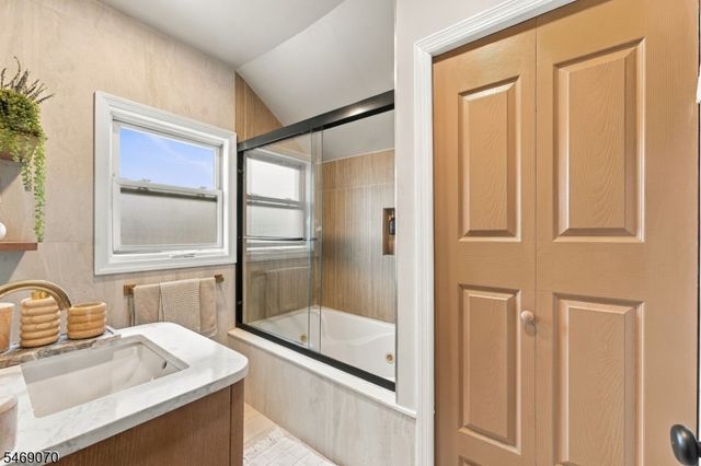 88 Burlington Ave, Paterson City, NJ 07502