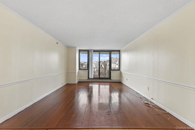 25 Rockledge Avenue 714, White Plains, NY 10601