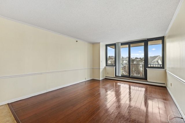 25 Rockledge Avenue 714, White Plains, NY 10601