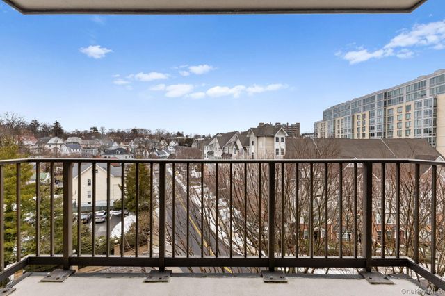 25 Rockledge Avenue 714, White Plains, NY 10601