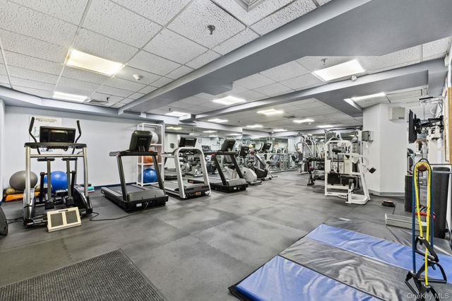 25 Rockledge Avenue 714, White Plains, NY 10601