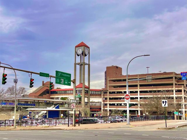 25 Rockledge Avenue 714, White Plains, NY 10601