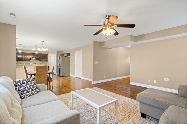 1000 S LOUISVILLE DR, Columbia, MO 65203
