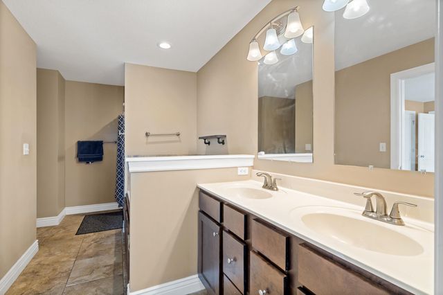 1000 S LOUISVILLE DR, Columbia, MO 65203