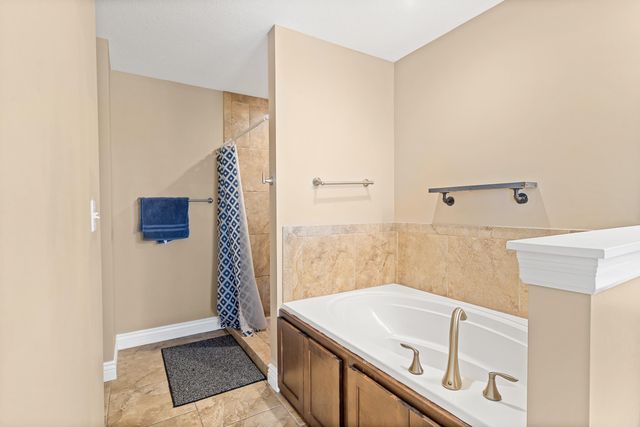 1000 S LOUISVILLE DR, Columbia, MO 65203