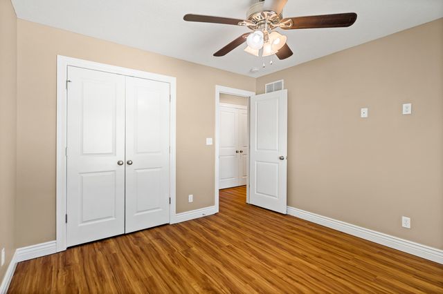 1000 S LOUISVILLE DR, Columbia, MO 65203