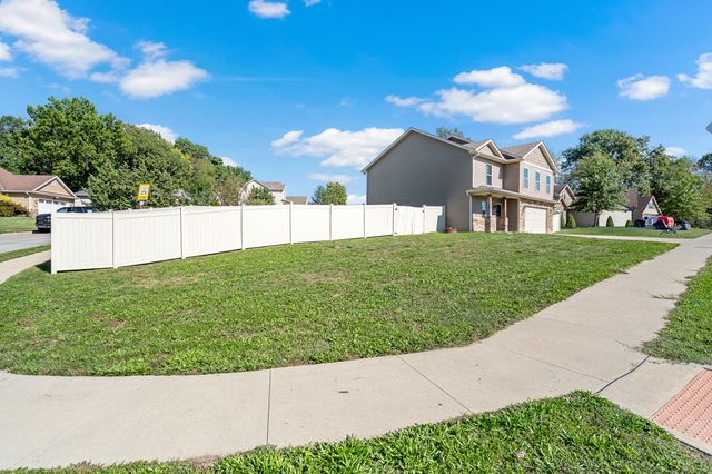1000 S LOUISVILLE DR, Columbia, MO 65203