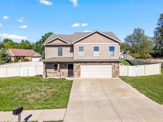 1000 S LOUISVILLE DR, Columbia, MO 65203