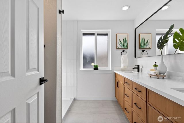 11819 Shore View Drive SW, Olympia, WA 98512