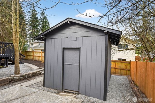 11819 Shore View Drive SW, Olympia, WA 98512