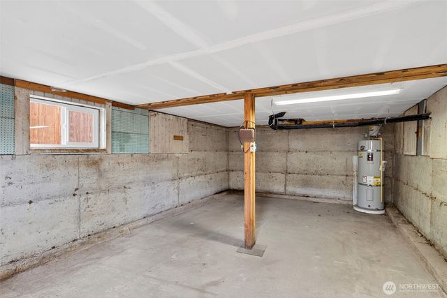 11819 Shore View Drive SW, Olympia, WA 98512