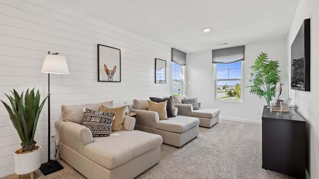 7653 W 106th Place, Crown Point, IN 46307