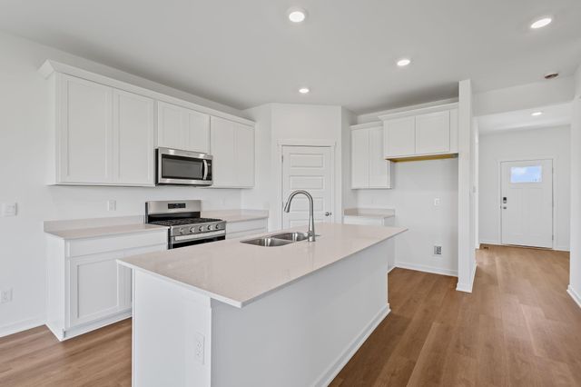 7653 W 106th Place, Crown Point, IN 46307