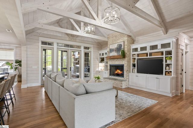 224 Hillside Church Road, Fountain Inn, SC 29644