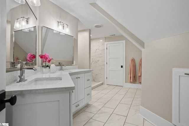 224 Hillside Church Road, Fountain Inn, SC 29644